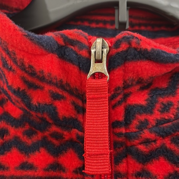 Merona zip up Fleece Sweater Red and Navy Pattern size medium NWT - Picture 3 of 6